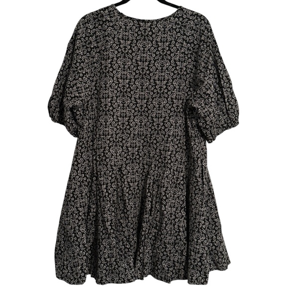 ☀️ Universal Thread Black and White Floral Babydoll Dress with Pockets NWT - Picture 6 of 6